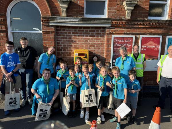 Rosie Cooke, from Fenland District Council's Community Safety team, talks to youngsters from Park Lane Primary School in Whittlesey.